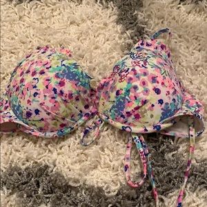 Victoria’s Secret 34B swim top-push up-new w/o tag